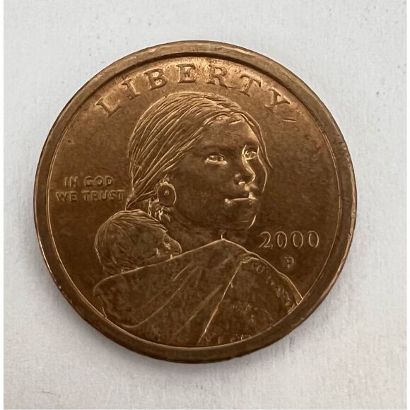 2000 P SACAGAWEA ONE DOLLAR US LIBERTY GOLD COLOR COIN Rare - Picture 2 of 4